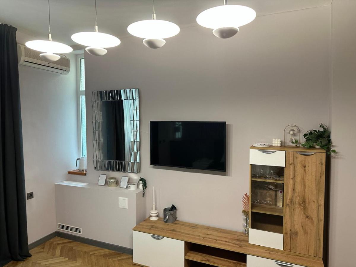 Lux Apartments Top Center Sofya Dış mekan fotoğraf